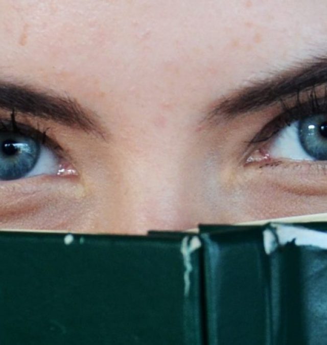 pexels-photo-206563 personality pheromones and intelligence part 1